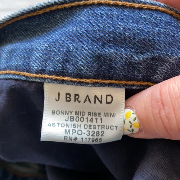 J Brand Bonny Mid Rise Denim Skirt Size 28 - Picture 8 of 13